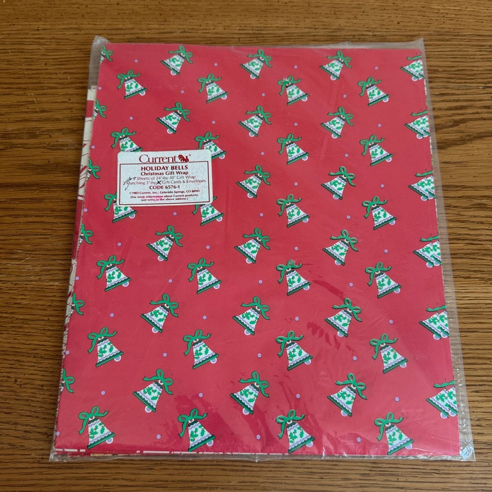 Vintage 1983 Current Holiday Bells Christmas Gift Wrap‎ Teddy Bears Red